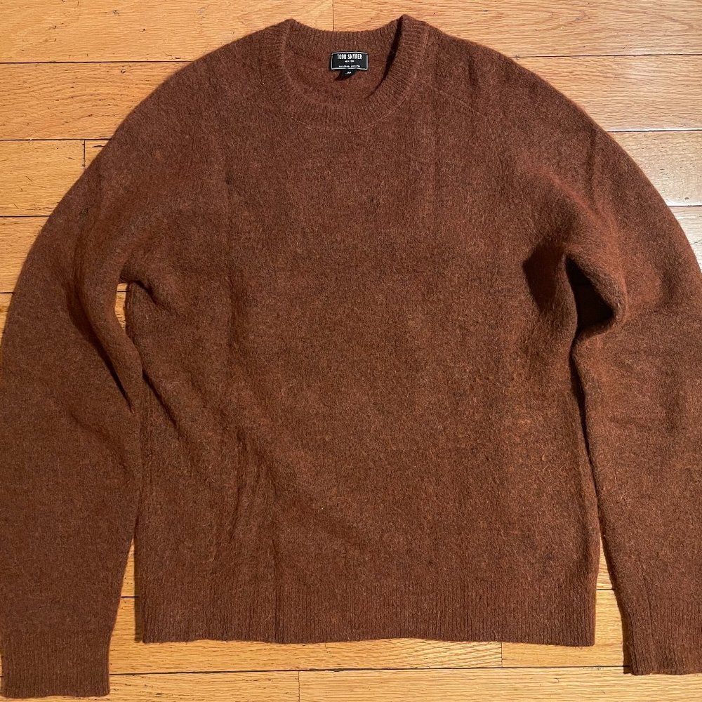 Todd Snyder Solid Alpaca Crew in Brown Umber M